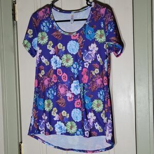 💛CLEARANCE💛 Lularoe Women's T-Shirt - SIZE XS